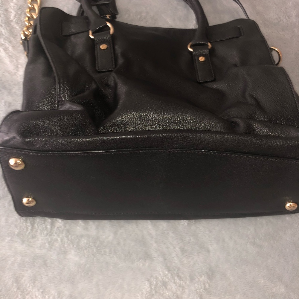 Pristine Condition Michael Kors Handbag - image 4